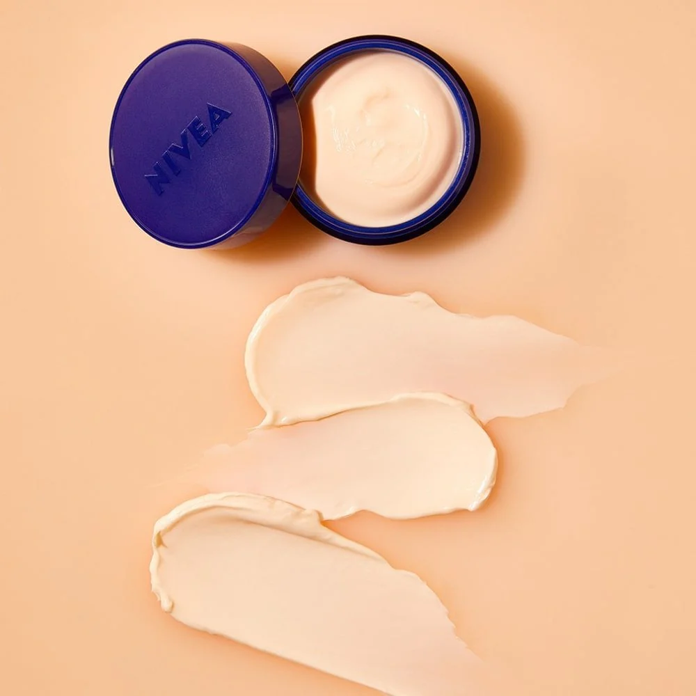 Nivea Q10 Energy Recharging Night Cream Face Moisturiser 50ml - Image 2