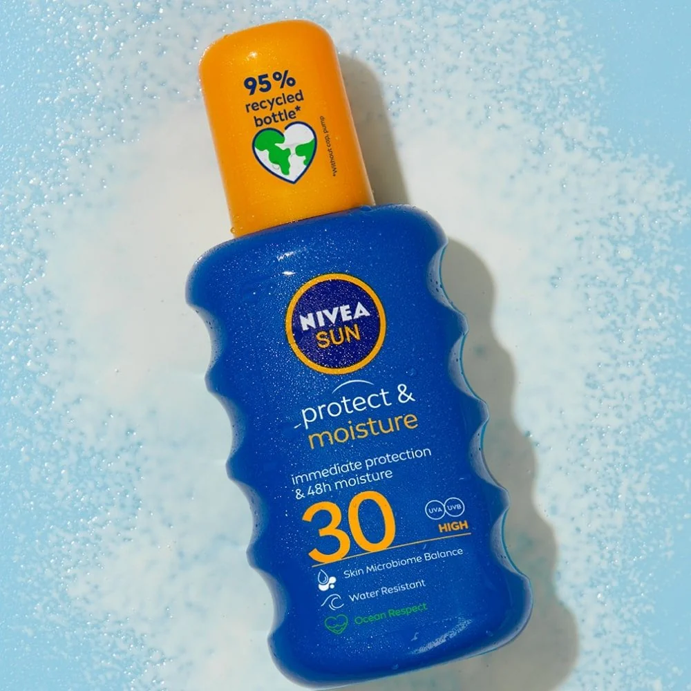 Nivea Sun Protect & Moisture Sun Cream Spray SPF30 200ml - Image 2