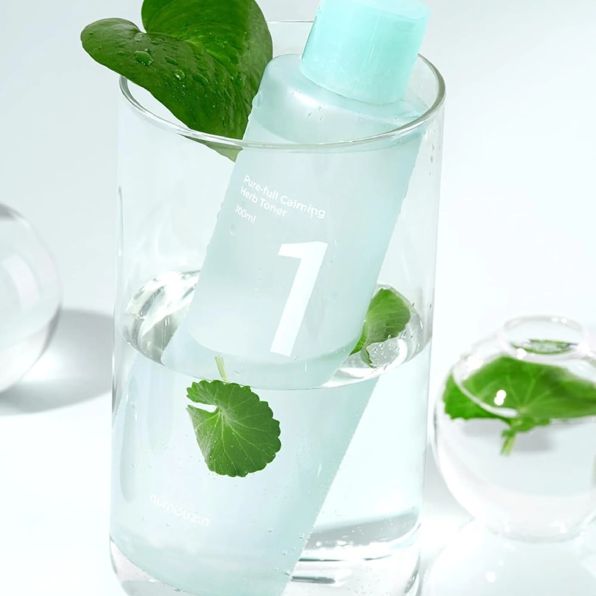 Numbuzin No. 1 Pure-Full Calming Herb Toner 300ml - Image 3