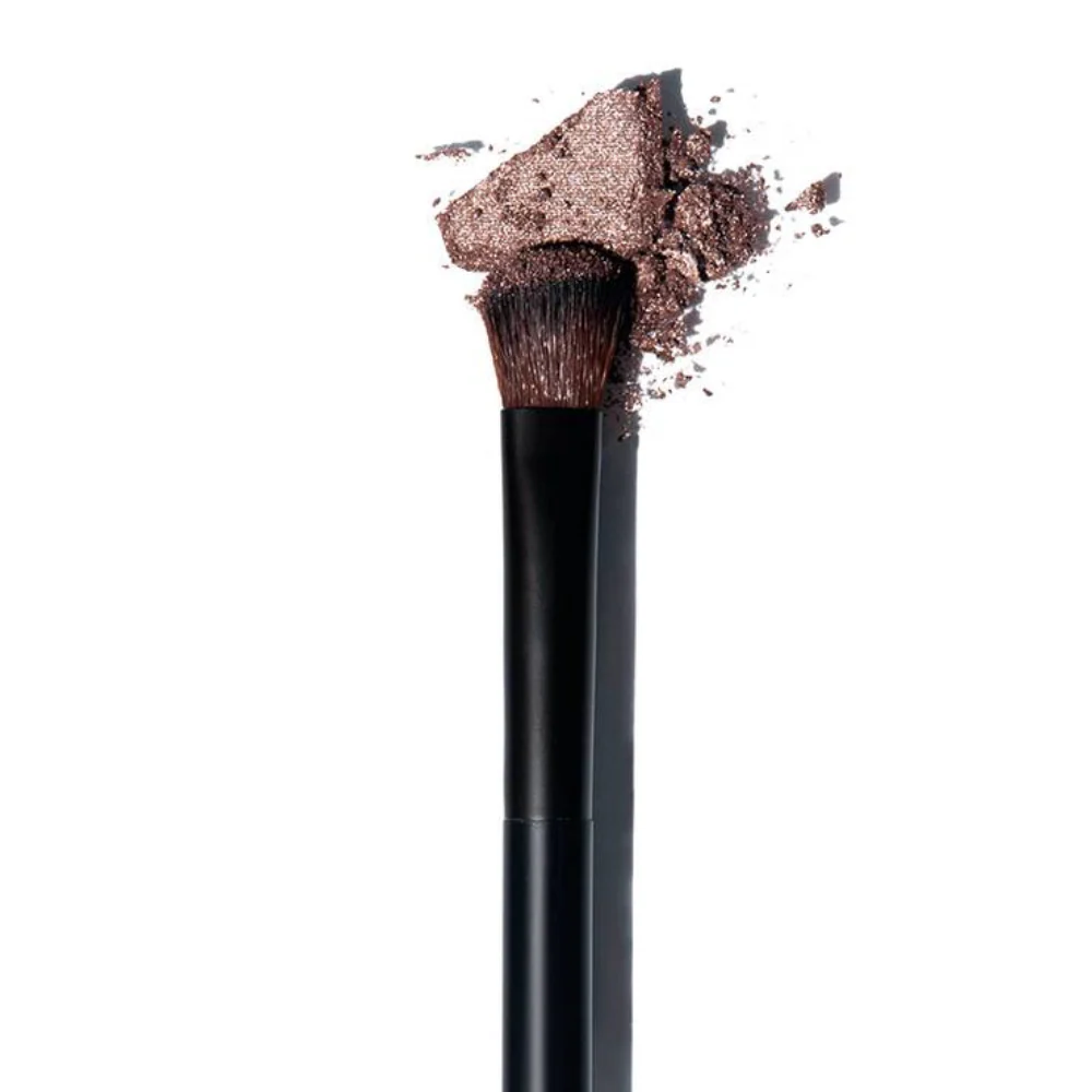 NYX Professional Makeup Pro Shading Dense Rounded Brush - Image 2