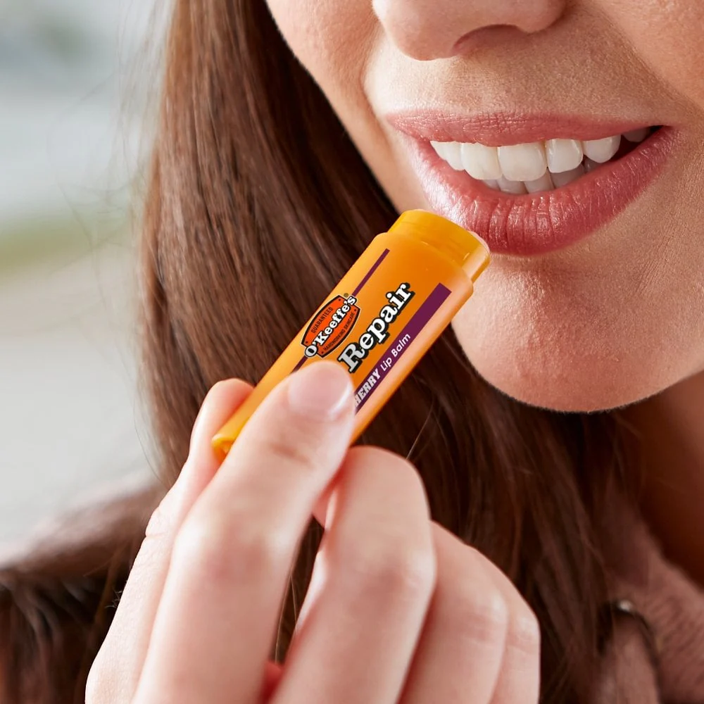 O'Keeffe's Lip Repair Cherry Lip Balm Stick 4.2g - Image 3
