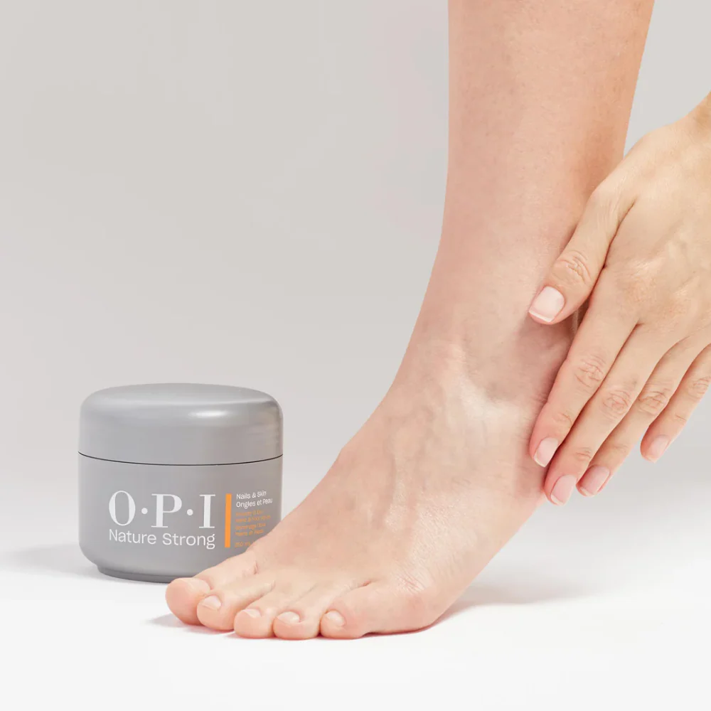 OPI Nature Strong Smooth It Out Hand & Foot Scrub 250ml - Image 5