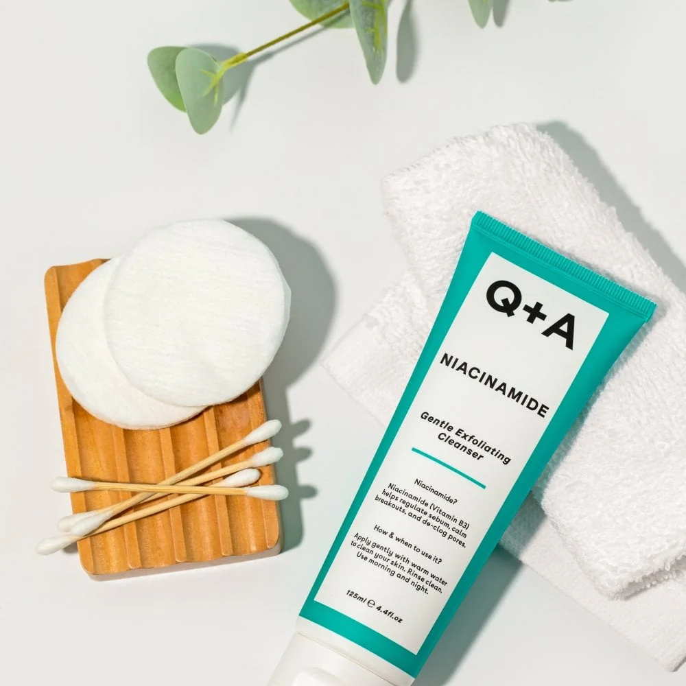 Q+A Niacinamide Exfoliate Cleanser 125ml - Image 4