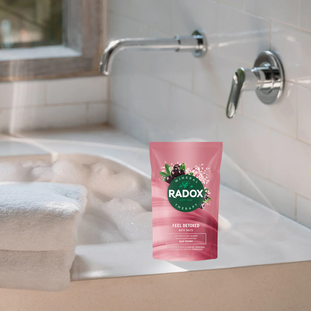Radox Bath Salts Detox Therapy 900g - Image 3