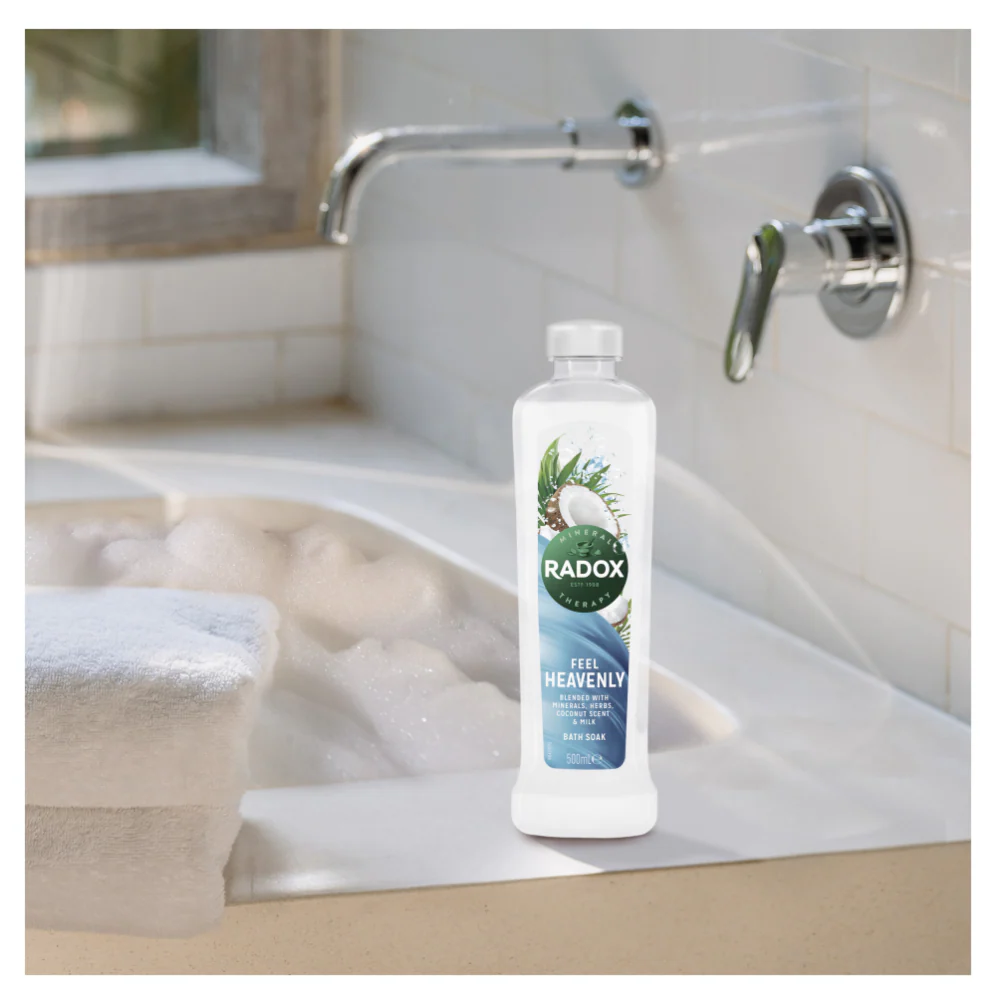 Radox Bath Soak Feel Heavenly 500ml - Image 4