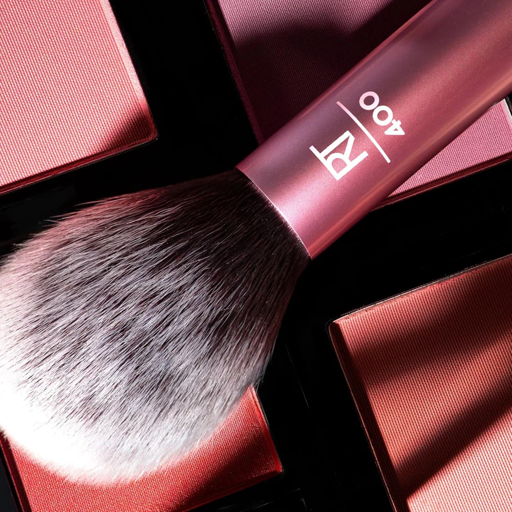 Real Techniques RT400 Ultra Plush Blush Makeup Brush - Image 4
