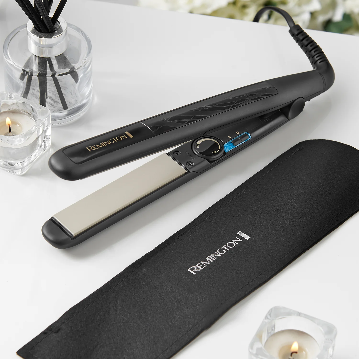 Remington Ceramic Straight 230 Hair Straightener S3500 - Image 2