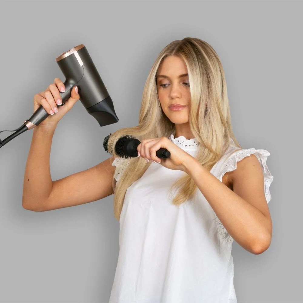 Remington ONE Dry & Style Hair Dryer with Diffuser and Flyaway Attachment D6077 - Image 5