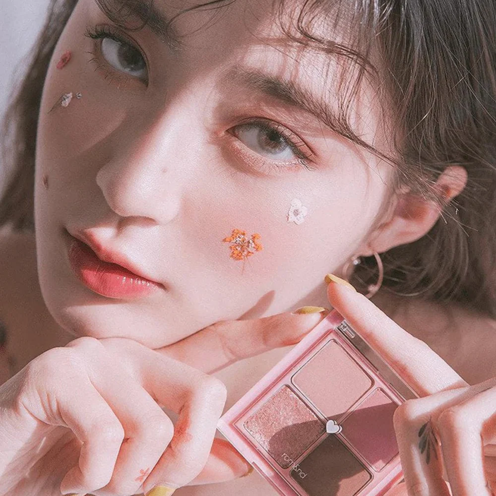 ROM&ND Better Than Eyes 02 Dry Rose 4 Colour Eyeshadow Palette - Image 2