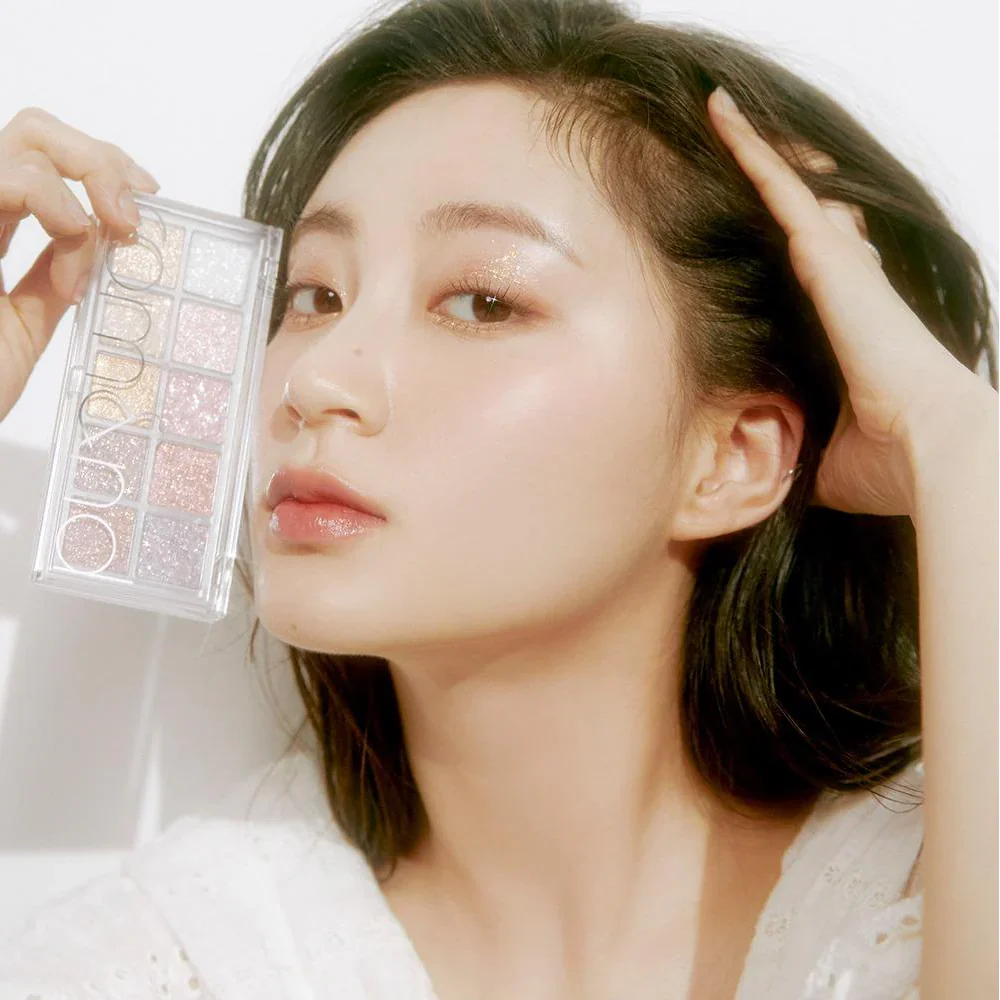 ROM&ND Better Than Palette 00 Light & Glitter Garden 10 Colour Makeup Palette - Image 4