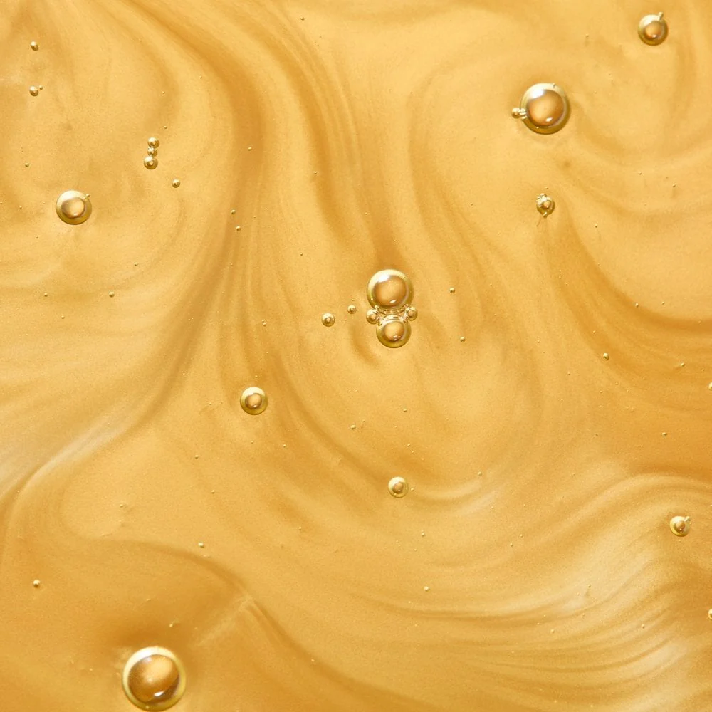 Sanctuary Spa Signature Collection Gold of Pleasure Ultra Rich Shower Oil 250ml - Image 3