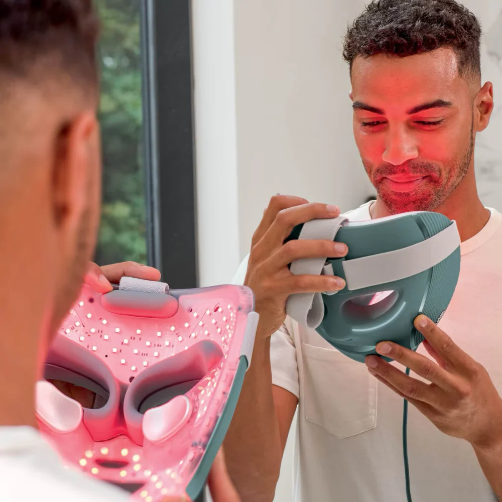 Shark Beauty CryoGlow Under-Eye Cooling & LED Anti-Ageing & Blemish Repair Mask Frosted Green - Image 5