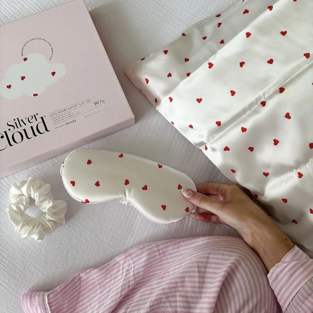 Silver Cloud Satin Gift Set Heart Print - Image 8