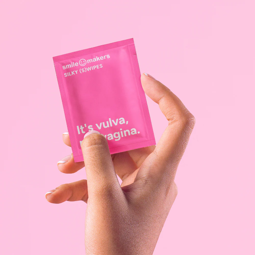 Smile Makers Silky Swipes Intimate Wipes x12 - Image 4