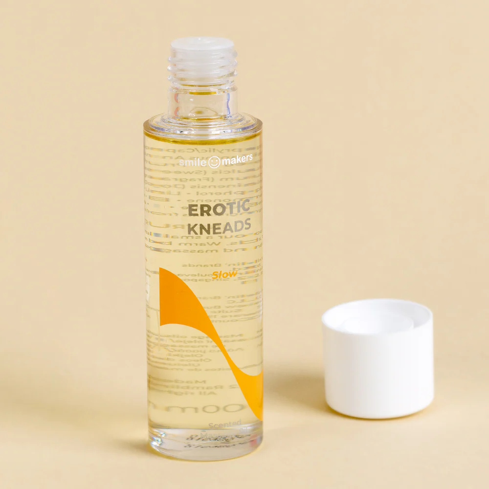 Smile Makers Slow Erotic Kneads Scented Massage Oil 100ml - Image 3