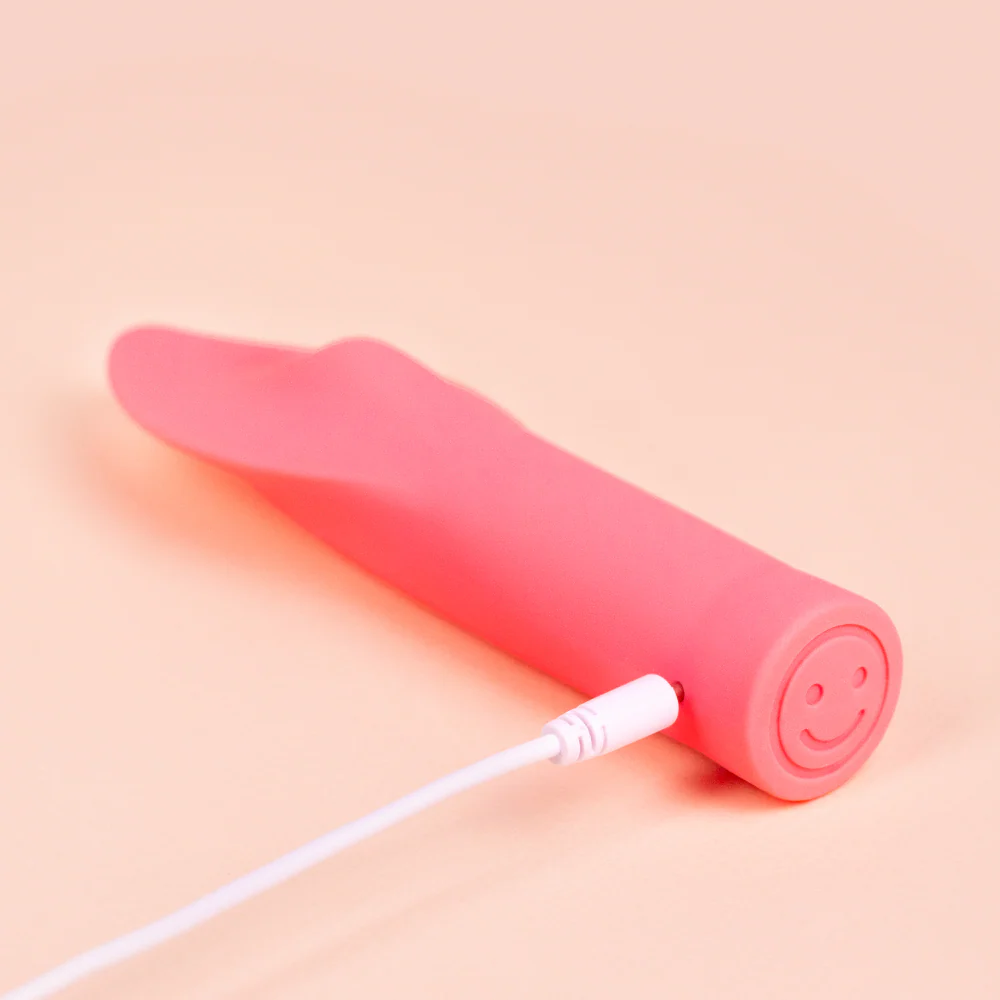 Smile Makers The Firefighter Clitoral Vibrator - Image 6