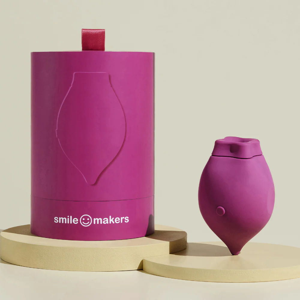 Smile Makers The Poet Clitoral Suction Vibrator - Image 3
