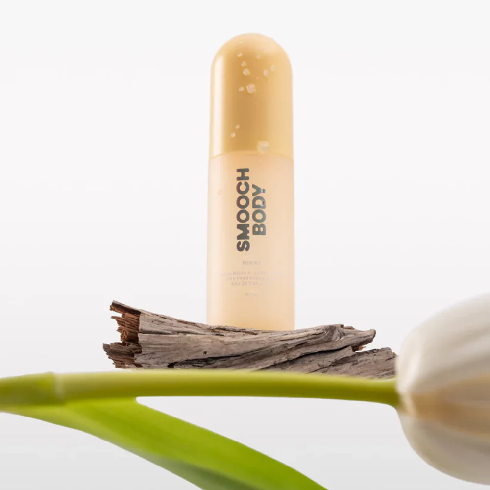 Smooch Body Nikki Warm Jasmine & Sandalwood Fragrance Mist 90ml - Image 2