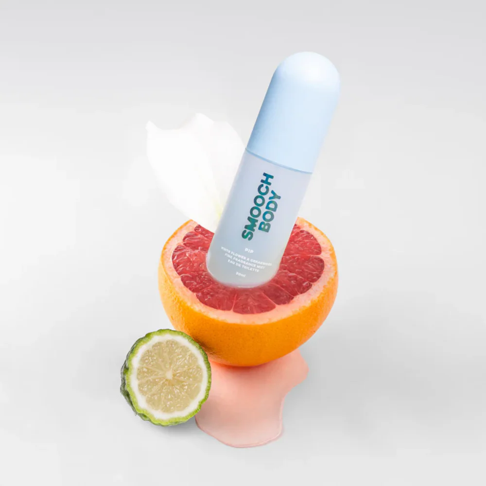Smooch Body Pip White Flower & Cedarwood Fragrance Mist 90ml - Image 3