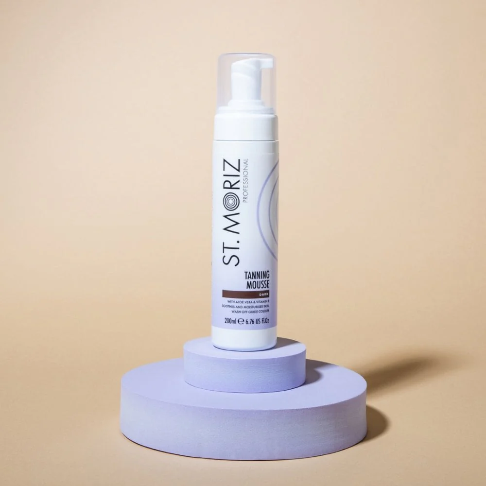 St. Moriz Professional Self-Tanning Mousse Dark 200ml - Image 3