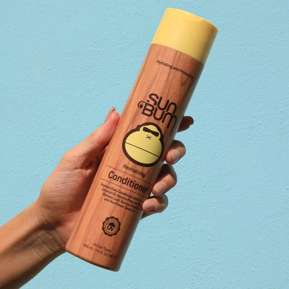 Sun Bum Premium Daily Revitalising Conditioner 300ml - Image 3