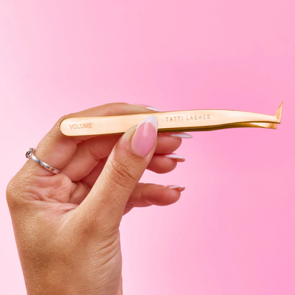 Tatti Lashes Russian Volume Gold Edition Tweezers - Image 4