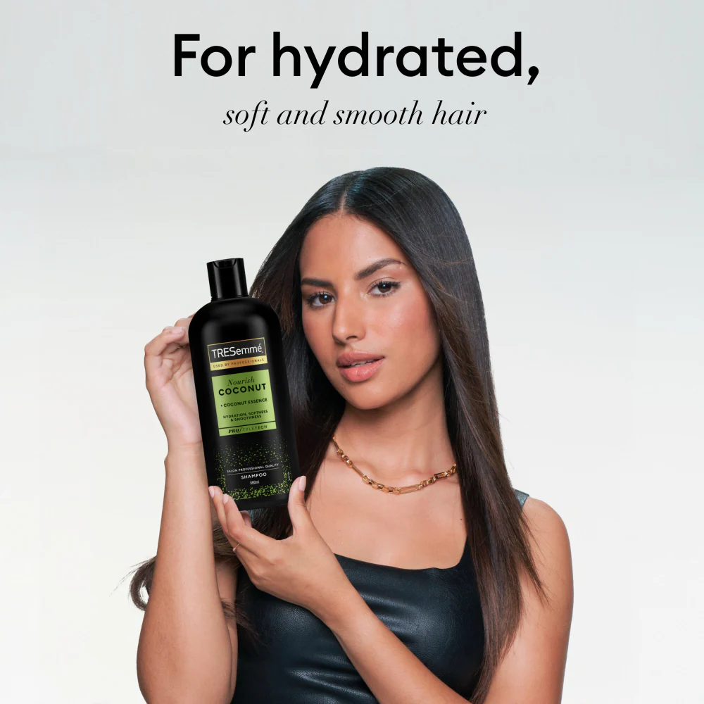 TRESemme Nourish Coconut Shampoo 680ml - Image 5