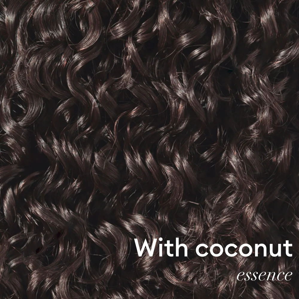 TRESemme Nourish Coconut Shampoo 680ml - Image 6