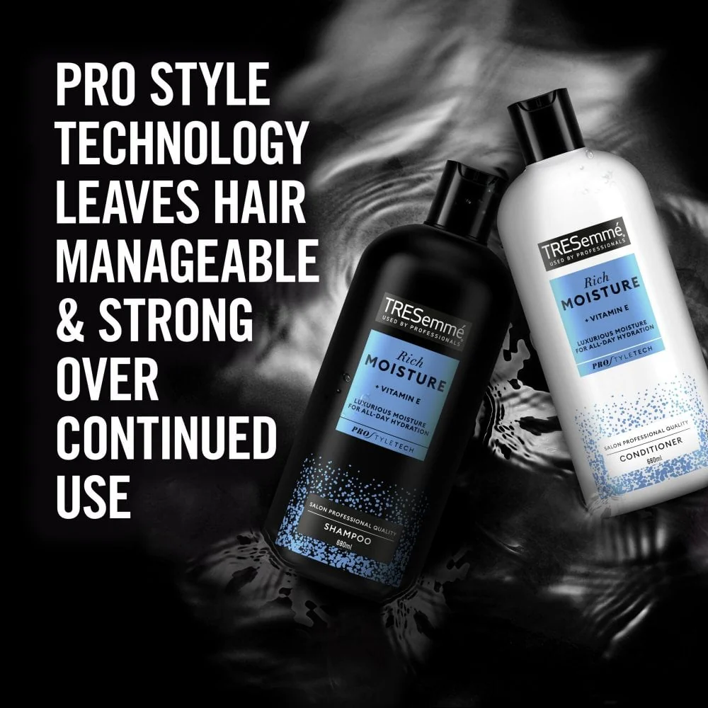 TRESemme Rich Moisture Conditioner 680ml - Image 5
