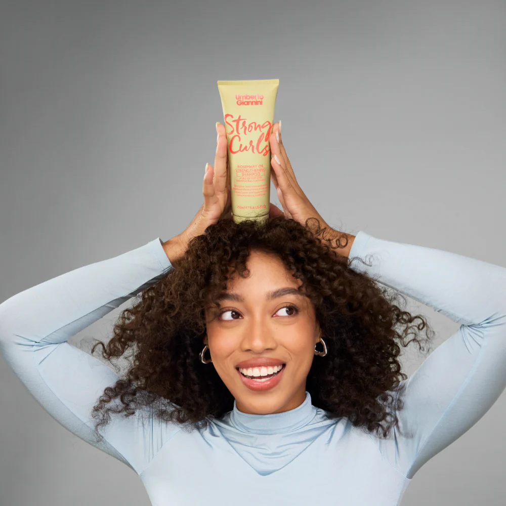 Umberto Giannini Strong Curls Rosemary Oil Strengthening Shampoo 250ml - Image 4