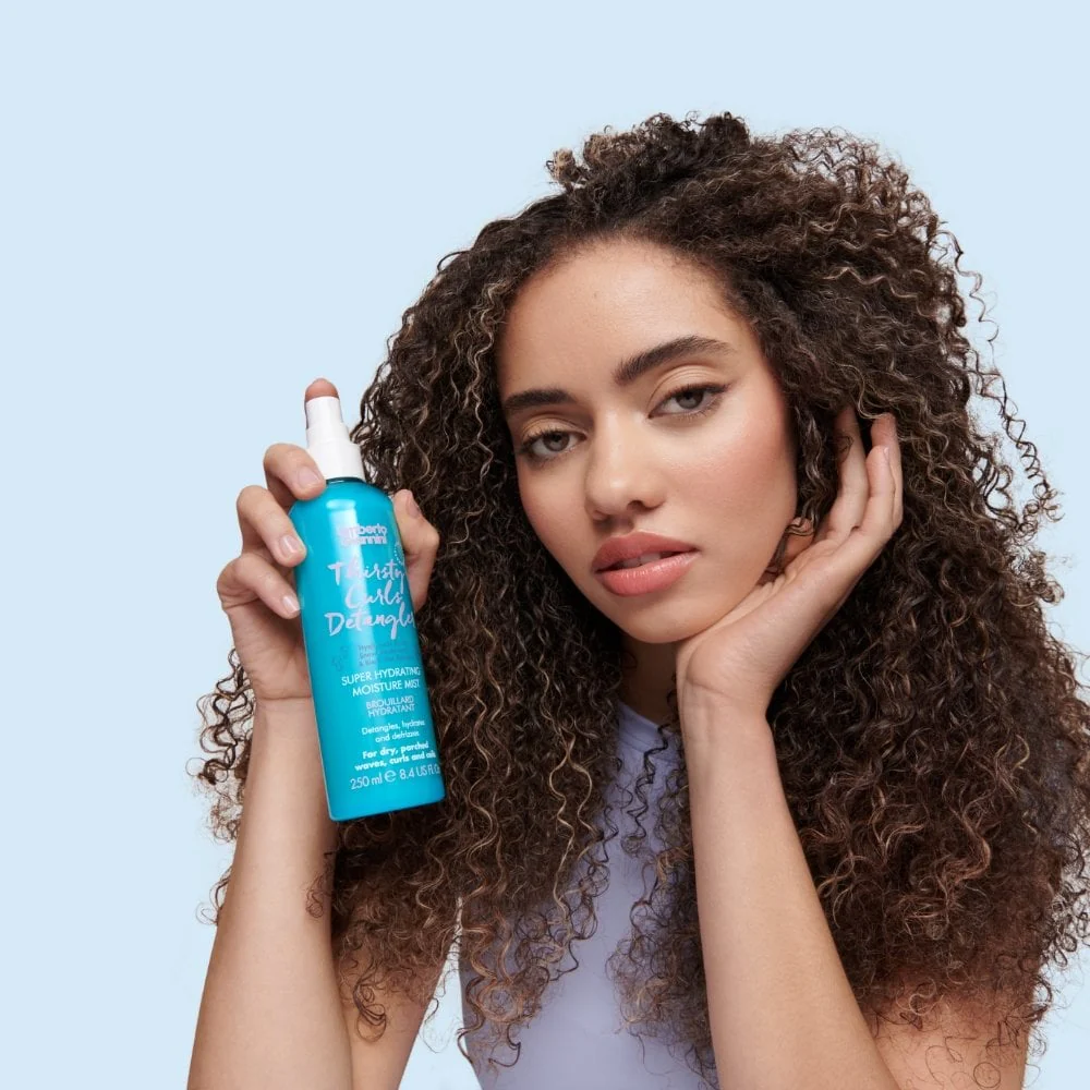 Umberto Giannini Thirsty Curls Detangler Super Hydrating Mist 250ml - Image 5