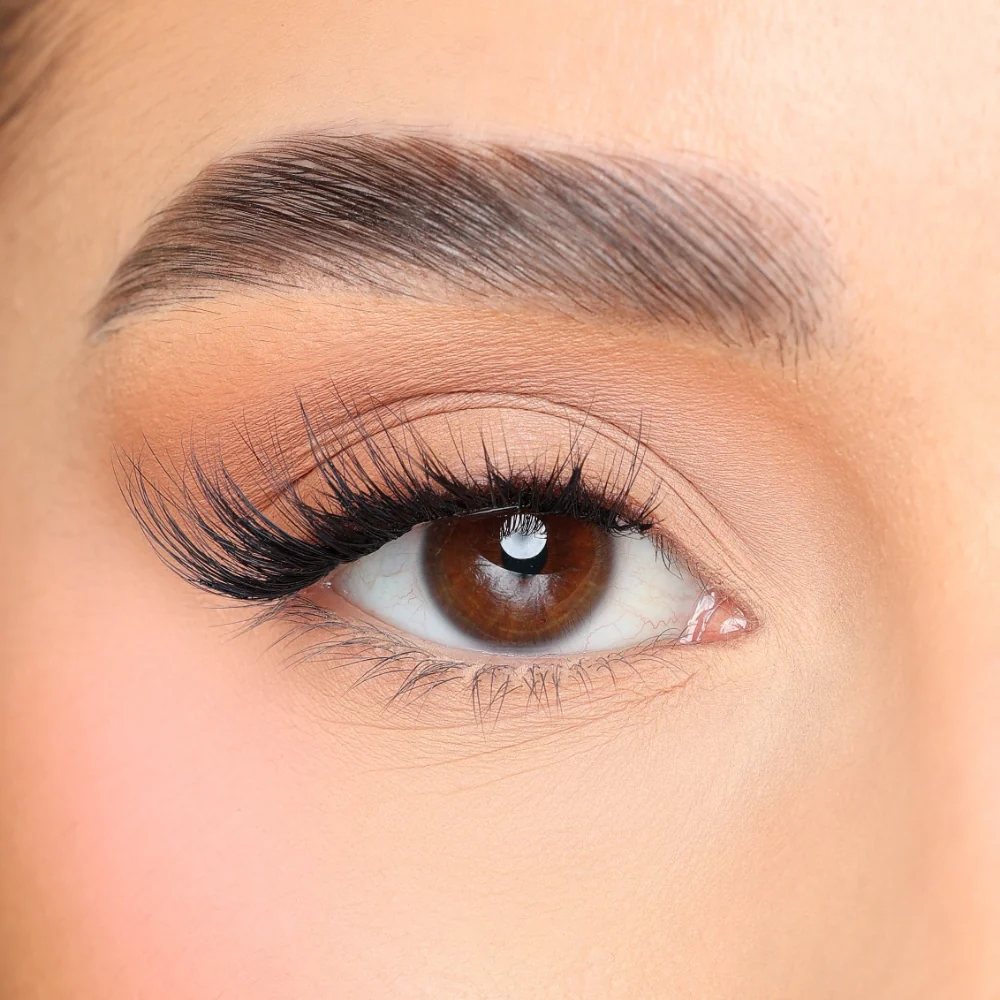 Unicorn Cosmetics Don't Give A Fluff Unbearlievable DIY Individual Lash Clusters Black - Image 5