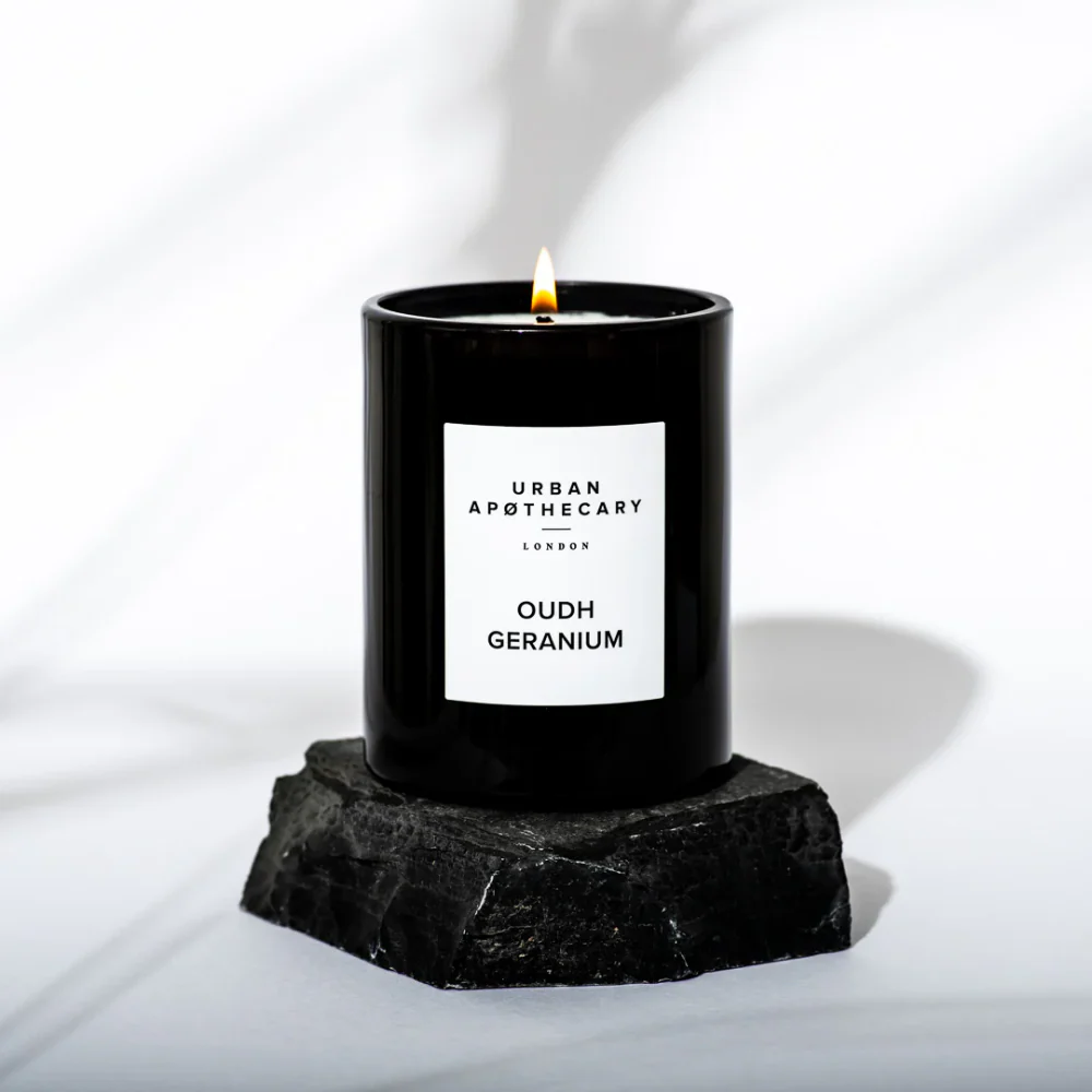 Urban Apothecary Oudh Geranium Signature Jar Candle 300g - Image 3