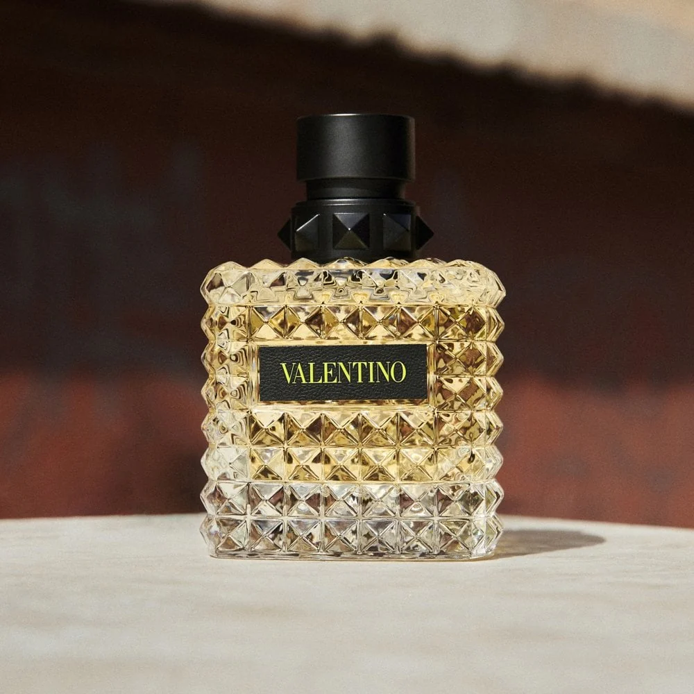 Valentino Born In Roma Donna Yellow Dream Eau De Parfum 50ml - Image 6
