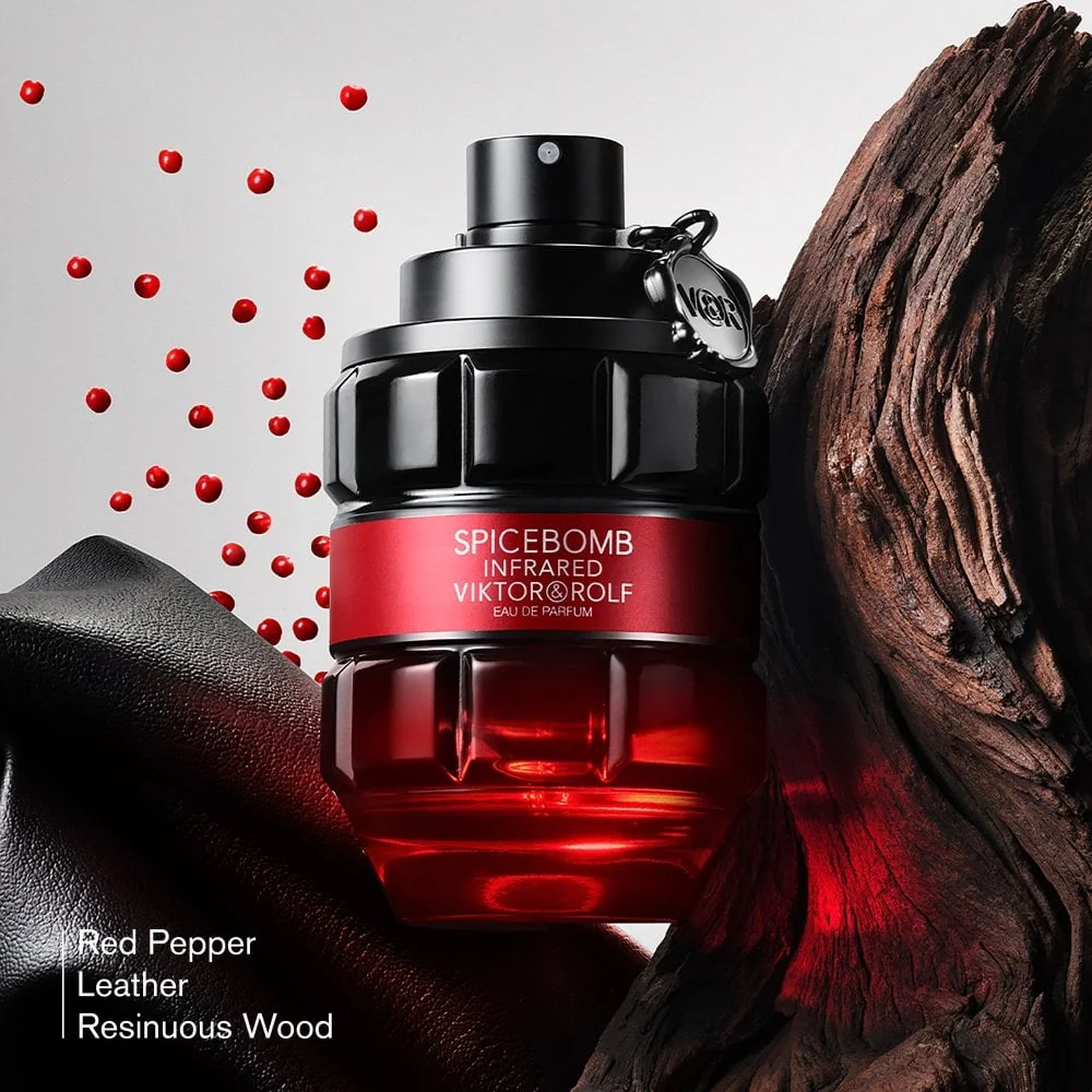 Viktor & Rolf Spicebomb Infrared Eau De Parfum 90ml - Image 3