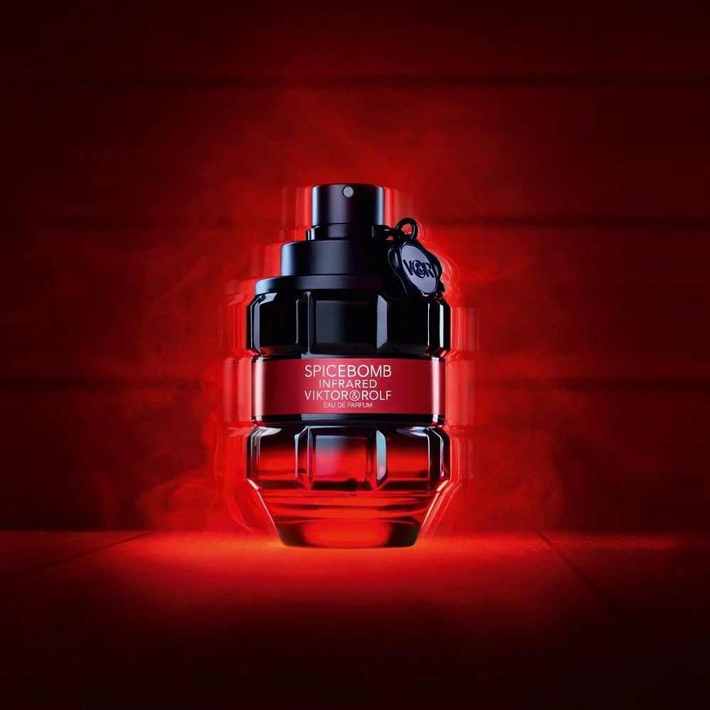 Viktor & Rolf Spicebomb Infrared Eau De Parfum 90ml - Image 6