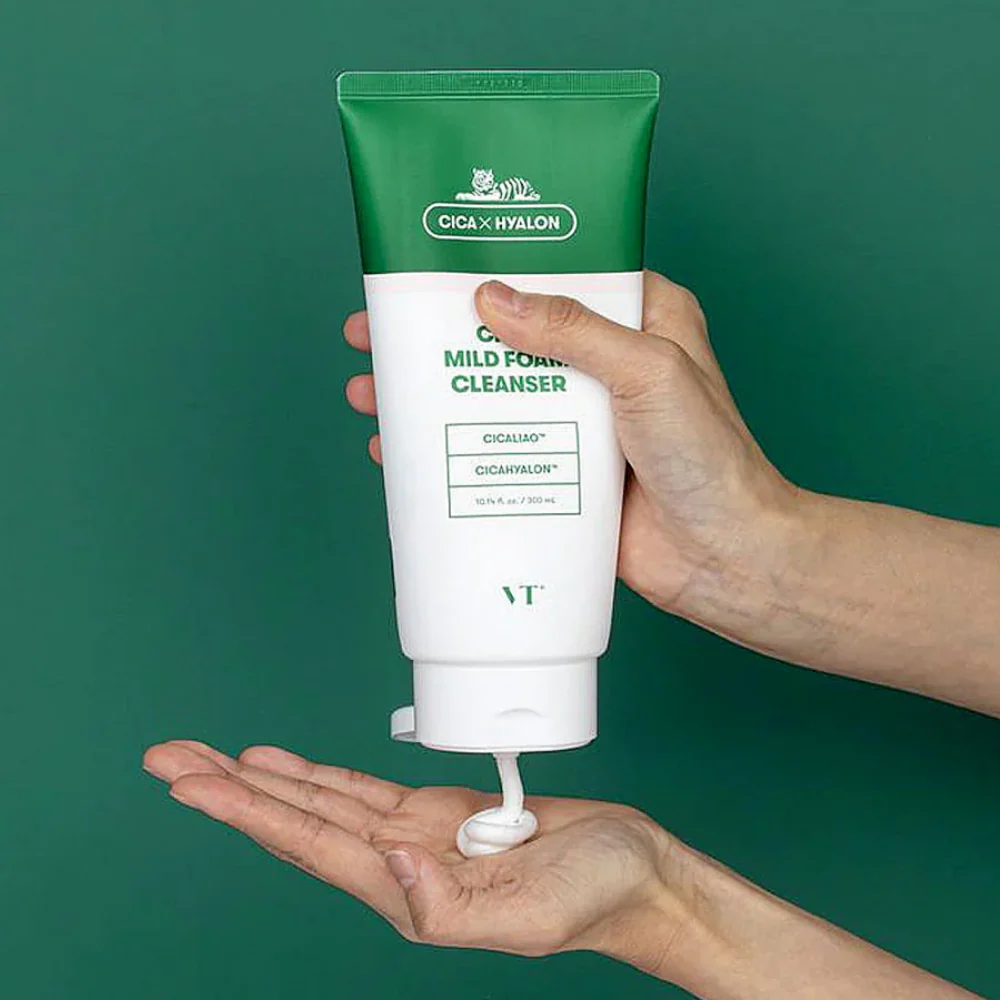 VT Cosmetics Cica Mild Foam Cleanser 300ml - Image 4