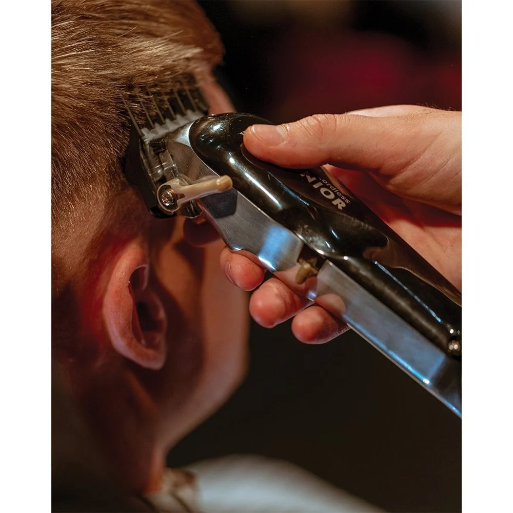 Wahl Professional Cordless Senior Clipper + Cordless Detailer Li Trimmer Duo - Image 10