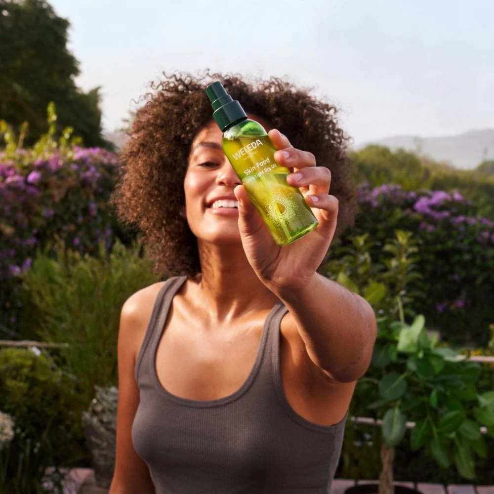 Weleda Skin Food Ultra-Light Dry Oil 100ml - Image 5