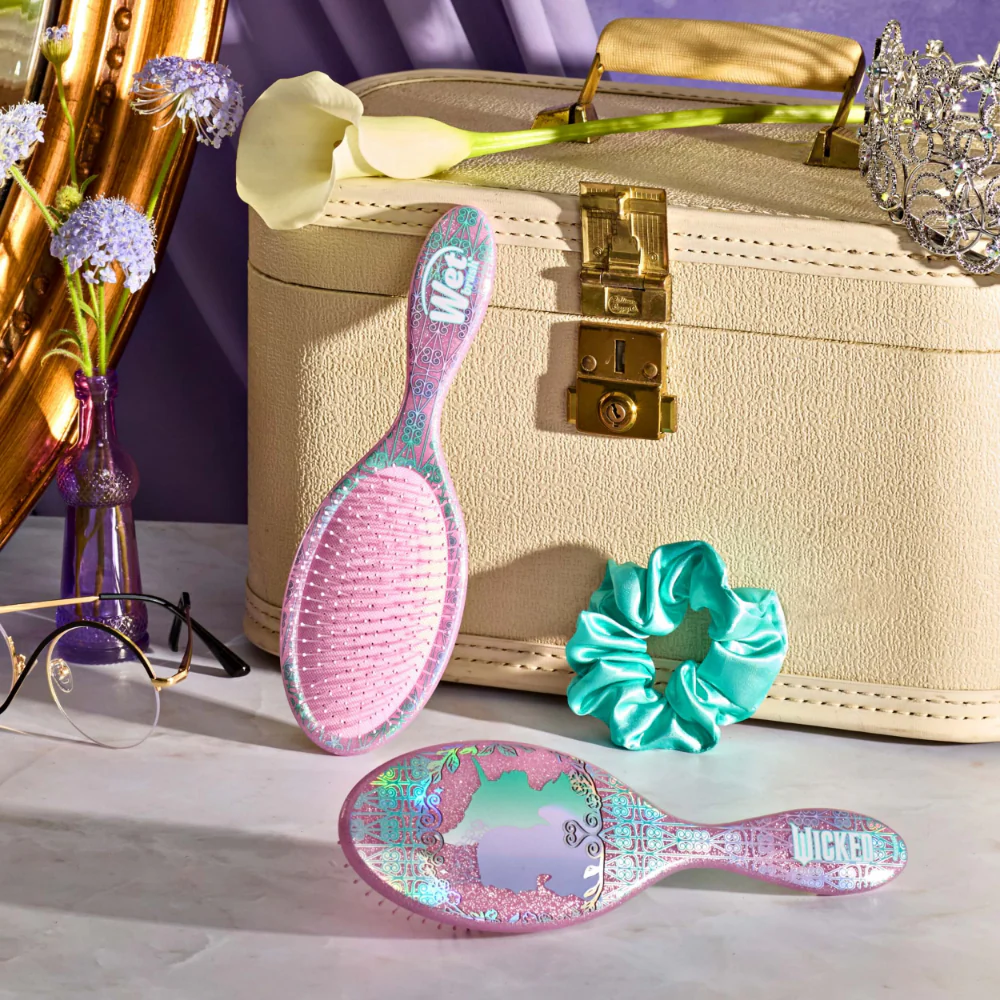 Wet Brush X Wicked Original Pro Detangler Brush True Friendship with Satin Scrunchie - Image 11