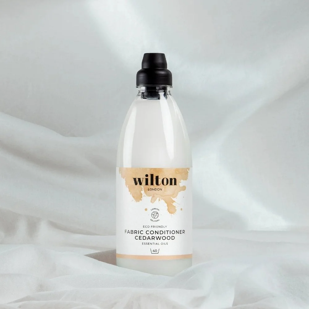 Wilton London Cedarwood Fabric Conditioner 1000ml - Image 2
