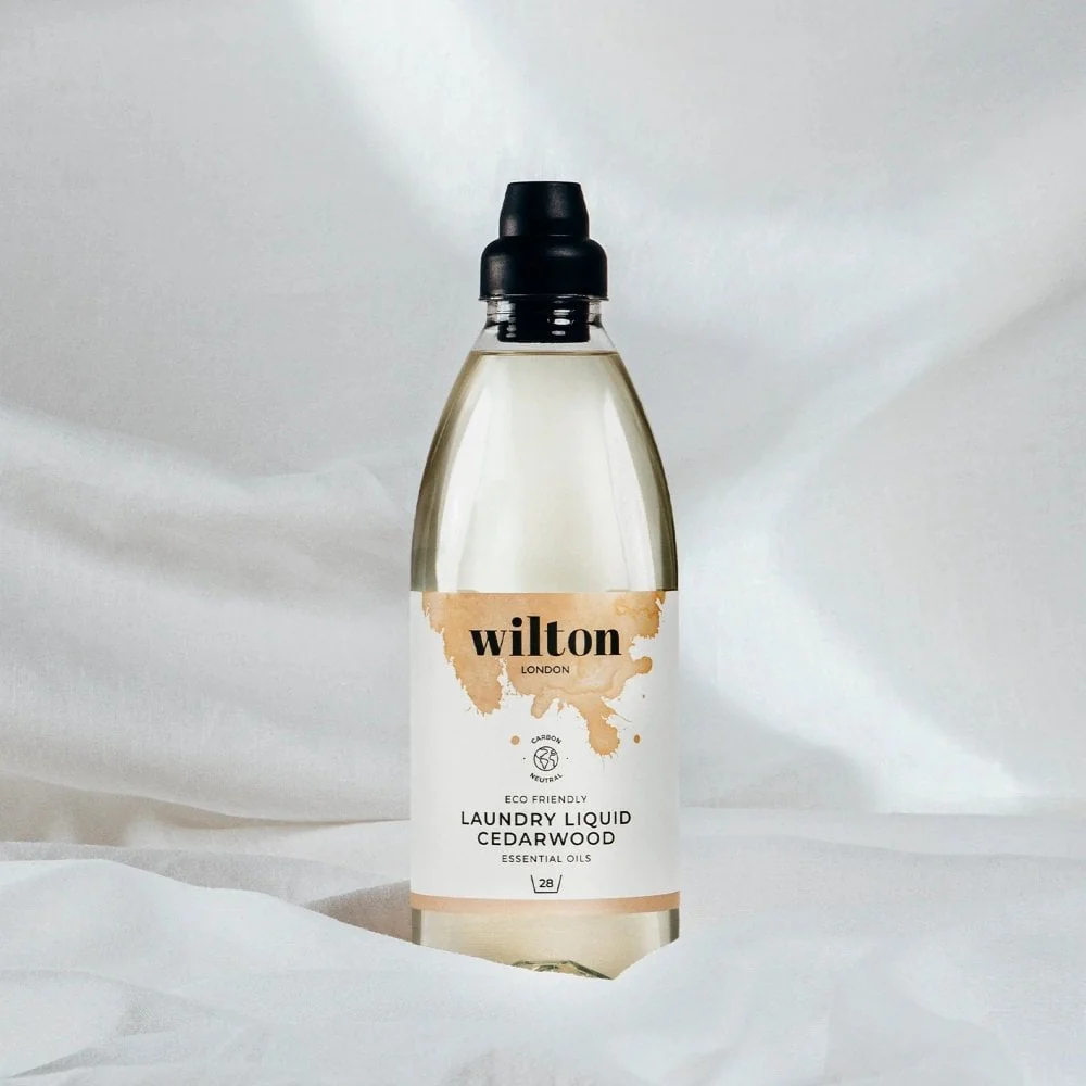 Wilton London Cedarwood Laundry Liquid 1000ml - Image 2