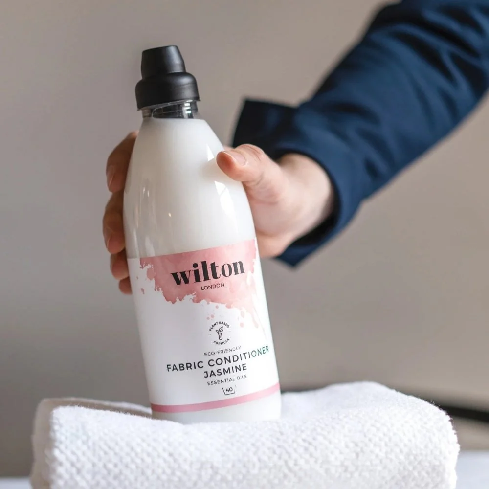 Wilton London Jasmine Fabric Conditioner 1000ml - Image 3